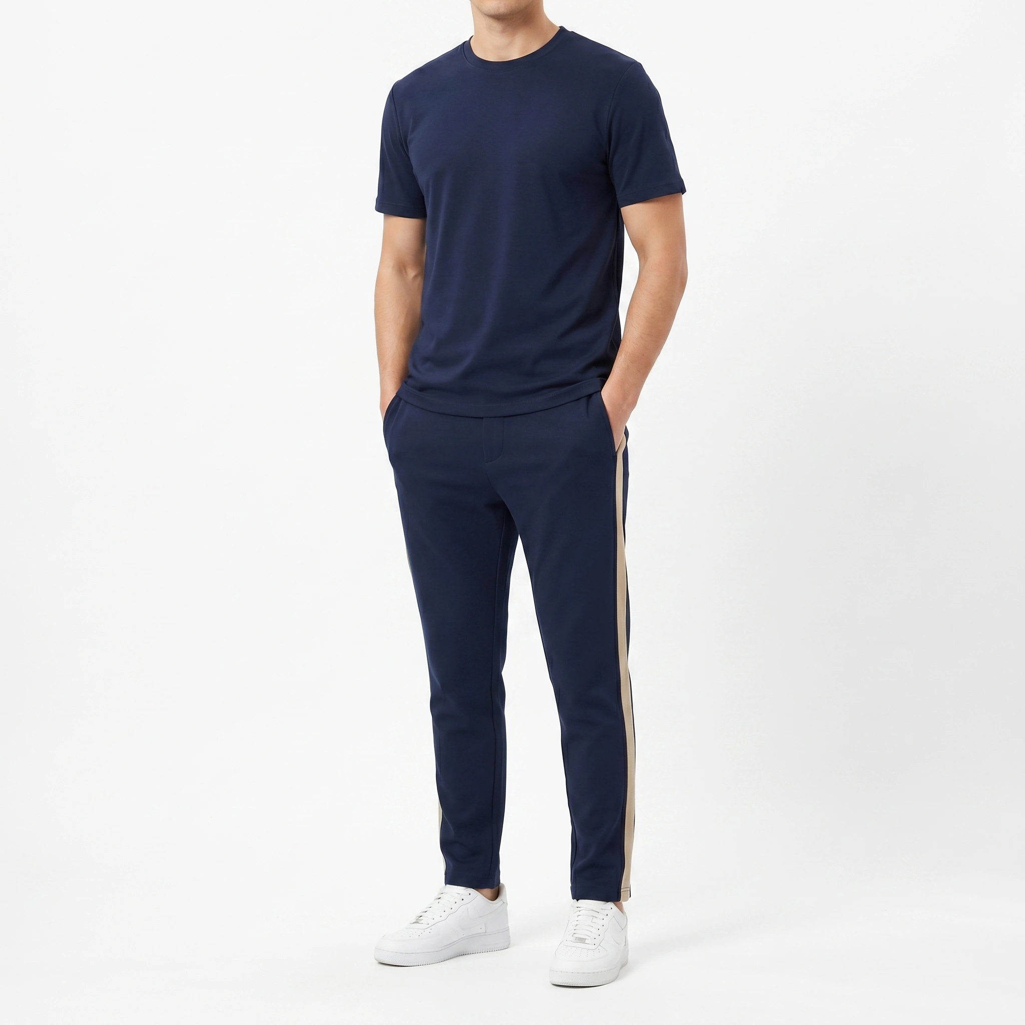 Conjunto Camiseta y Jogger Azul Navy al reves